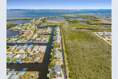 2936 Buttonwood Key Ct, Saint James City, FL 33956 - Photo 14