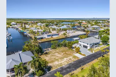 2936 Buttonwood Key Ct, Saint James City, FL 33956 - Photo 20