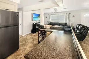 536 SE 26th Terrace, Cape Coral, FL 33904 - Photo 8