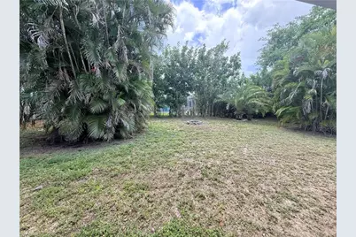 536 SE 26th Ter, Cape Coral, FL 33904 - Photo 16