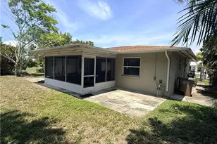 536 SE 26th Terrace, Cape Coral, FL 33904 - Photo 4