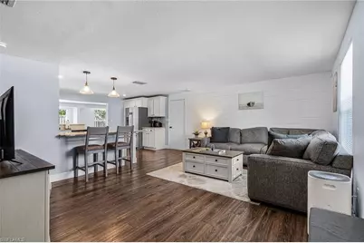 776 Entrada Dr S, Fort Myers, FL 33919 - Photo 10