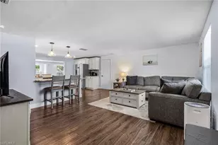 776 Entrada Dr S, Fort Myers, FL 33919 - Photo 10