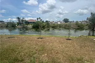 2524 NE 1st Pl, Cape Coral, FL 33909 - Photo 22