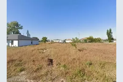 710 NW 3rd Pl, Cape Coral, FL 33993 - Photo 1