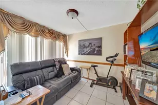 14154 Kendale Lakes Circle, Miami, FL 33183 - Photo 10