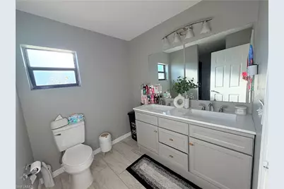 100 NW 13th Pl, Cape Coral, FL 33993 - Photo 16