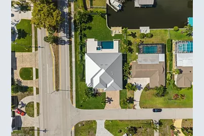 1460 Venetian Ct, Cape Coral, FL 33904 - Photo 38