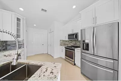 1900 NE 1st Ave, Cape Coral, FL 33909 - Photo 16