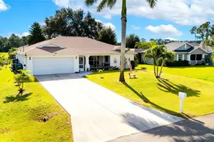 3221 NE 15th Pl, Cape Coral, FL 33909 - Photo 8