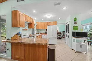 2215 SE 8th St, Cape Coral, FL 33990 - Photo 8