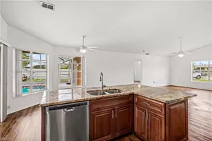 628 SE 21st Ln, Cape Coral, FL 33990 - Photo 12