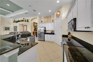 7672 Sussex Ct, Naples, FL 34113 - Photo 6