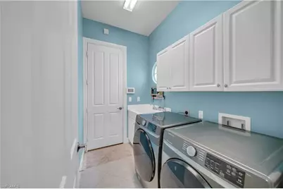 7672 Sussex Ct, Naples, FL 34113 - Photo 18