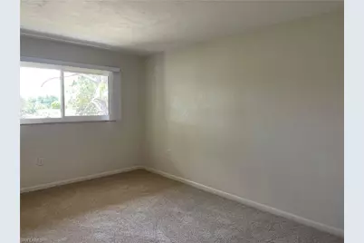 2079 Barkeley Ln #19, Fort Myers, FL 33907 - Photo 14
