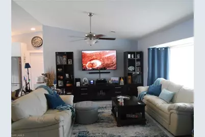 222 Ground Dove Cir, Lehigh Acres, FL 33936 - Photo 12