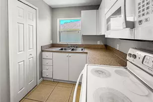 1321 SE 8th Ave, Cape Coral, FL 33990 - Photo 14