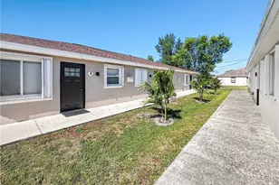 1321 SE 8th Ave, Cape Coral, FL 33990 - Photo 4
