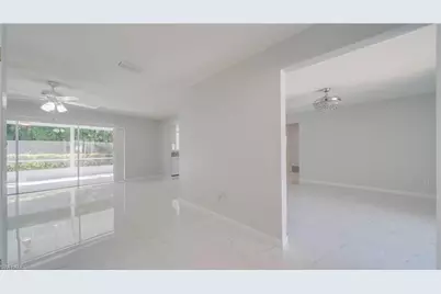 5657 Eichen Cir E, Fort Myers, FL 33919 - Photo 4