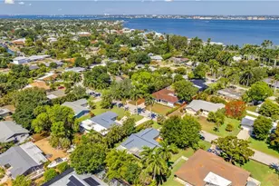 5657 Eichen Cir E, Fort Myers, FL 33919 - Photo 48