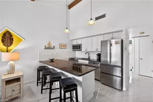 1250 Tennisplace Ct, Sanibel, FL 33957 - Photo 6