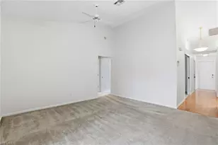 2203 McGregor Park Cir, Fort Myers, FL 33908 - Photo 6