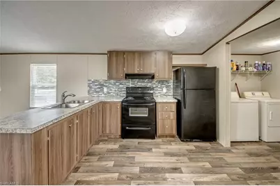 352 Sacramento St, North Fort Myers, FL 33903 - Photo 12