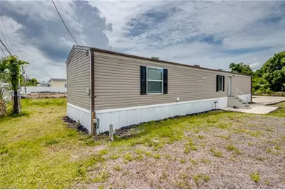 352 Sacramento St, North Fort Myers, FL 33903 - Photo 2