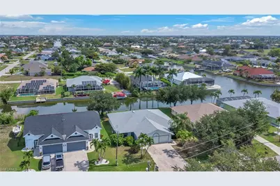 1245 SE 6th St, Cape Coral, FL 33990 - Photo 4