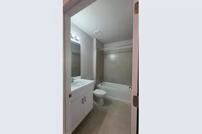 1437 NW 31st Pl, Cape Coral, FL 33993 - Photo 4