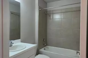 1437 NW 31st Pl, Cape Coral, FL 33993 - Photo 4