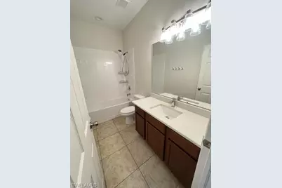 511 NE 19th Pl, Cape Coral, FL 33909 - Photo 18
