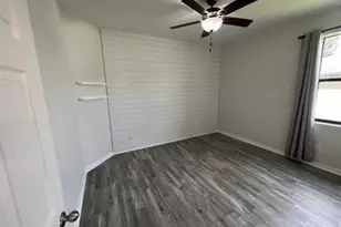 511 NE 19th Pl, Cape Coral, FL 33909 - Photo 16
