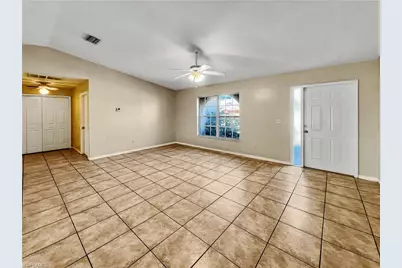 208 SE 17th St, Cape Coral, FL 33990 - Photo 6