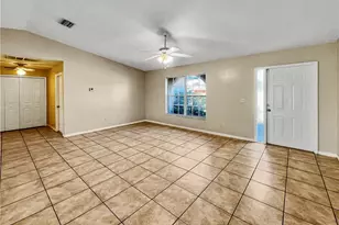 208 SE 17th St, Cape Coral, FL 33990 - Photo 6
