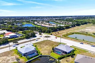 2334 SW Trafalgar Parkway, Cape Coral, FL 33991 - Photo 40