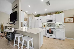 10032 Oakhurst Way, Fort Myers, FL 33913 - Photo 6