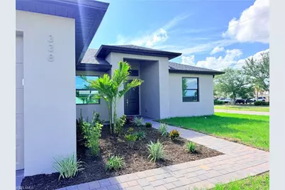 338 SW 28th Ave, Cape Coral, FL 33991 - Photo 4