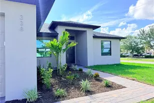 338 SW 28th Ave, Cape Coral, FL 33991 - Photo 4