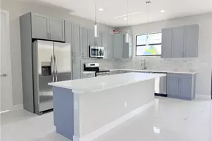 338 SW 28th Ave, Cape Coral, FL 33991 - Photo 14