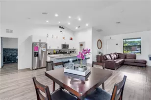 1086 W Leader Ct, Labelle, FL 33935 - Photo 6