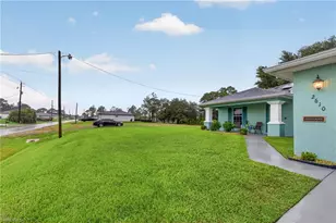 2610 42nd St W, Lehigh Acres, FL 33971 - Photo 28