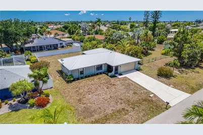 914 SE 28th Ter, Cape Coral, FL 33904 - Photo 30