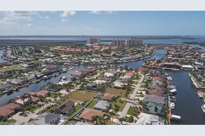 5507 SW 14th Pl, Cape Coral, FL 33914 - Photo 2