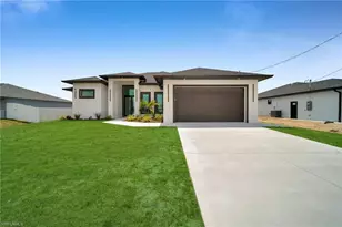 1226 NE Juanita Pl, Cape Coral, FL 33909 - Photo 4