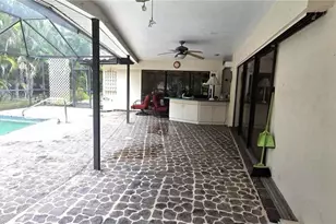 5869 Tallowood Cir, Fort Myers, FL 33919 - Photo 16