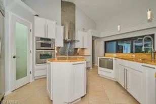 28505 Sombrero Dr, Bonita Springs, FL 34135 - Photo 18