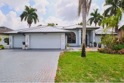 28505 Sombrero Dr, Bonita Springs, FL 34135 - Photo 1