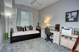 8076 Queen Palm Ln, Fort Myers, FL 33966 - Photo 10