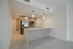15901 Royal Pointe Ln, Fort Myers, FL 33908 - Photo 18